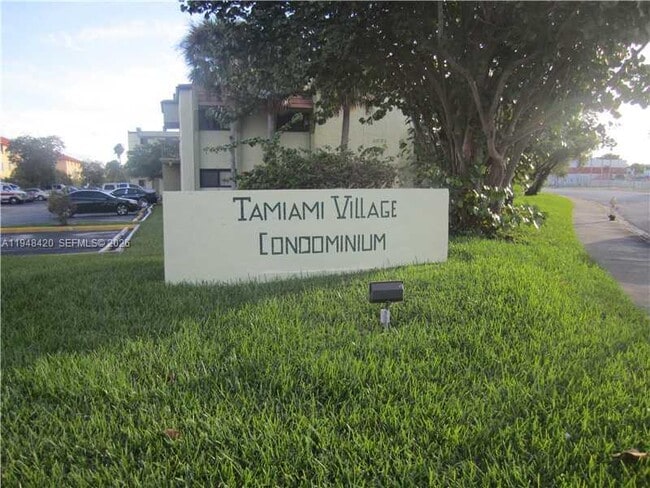 Building Photo - 1121 SW 105th Ave