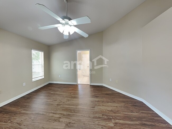 Building Photo - 1012 Cristelle Jean Dr