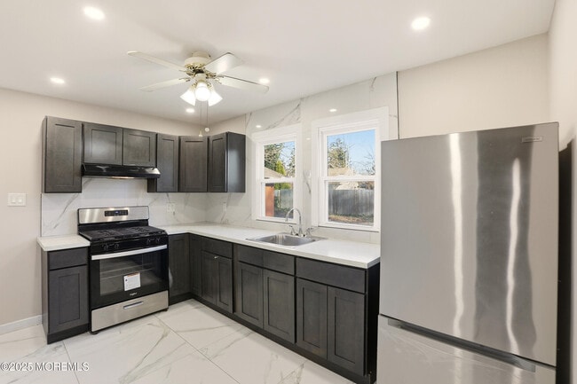 Building Photo - 22 Oak Ridge Pkwy