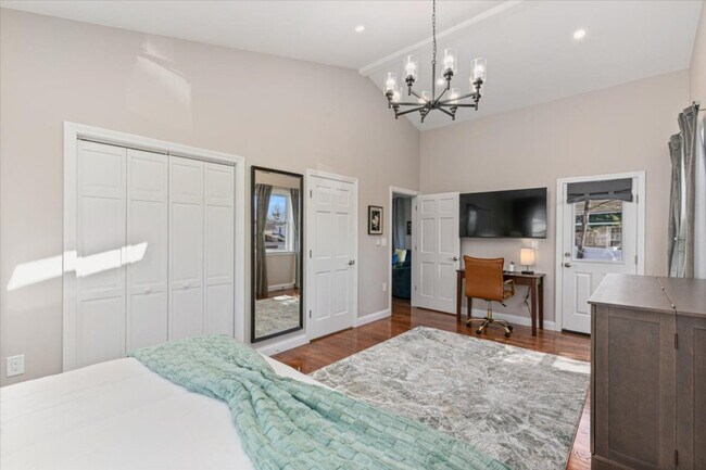 Building Photo - 17 Cedar Terrace