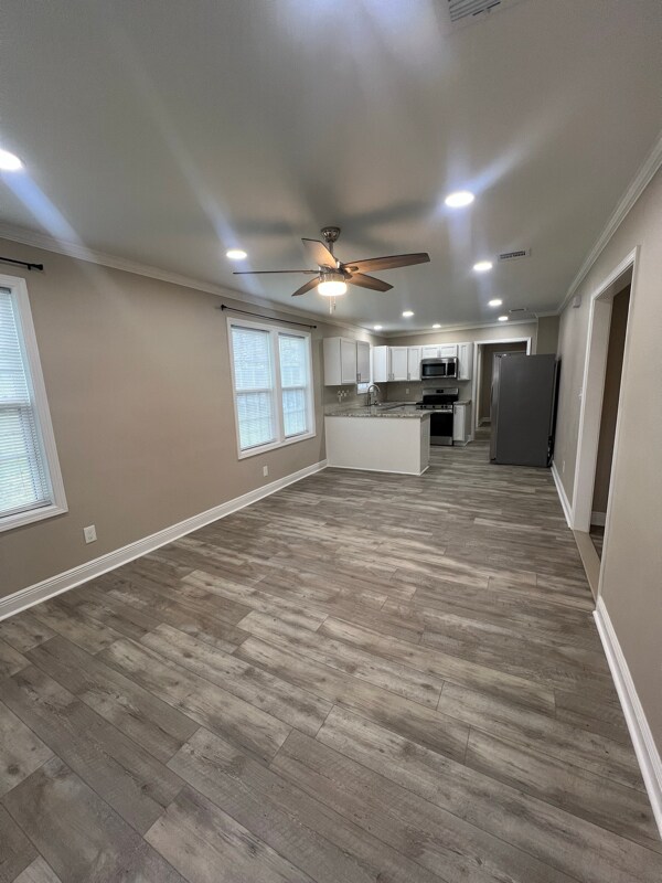 Building Photo - 302 N Bienville St