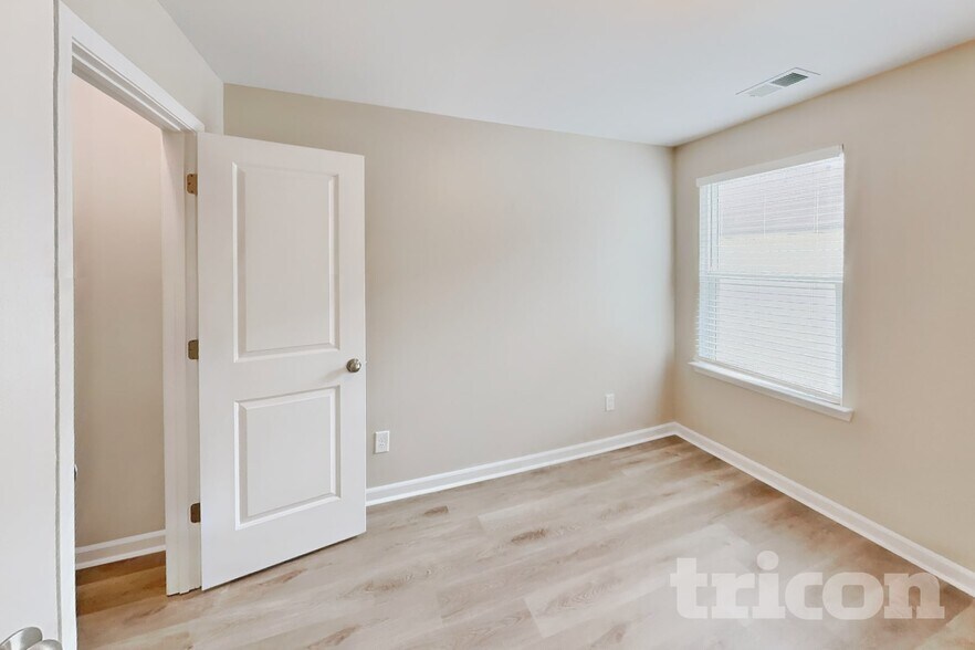 Building Photo - 309 Woodfern Ct