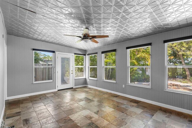 Building Photo - 3623 Chelsea St