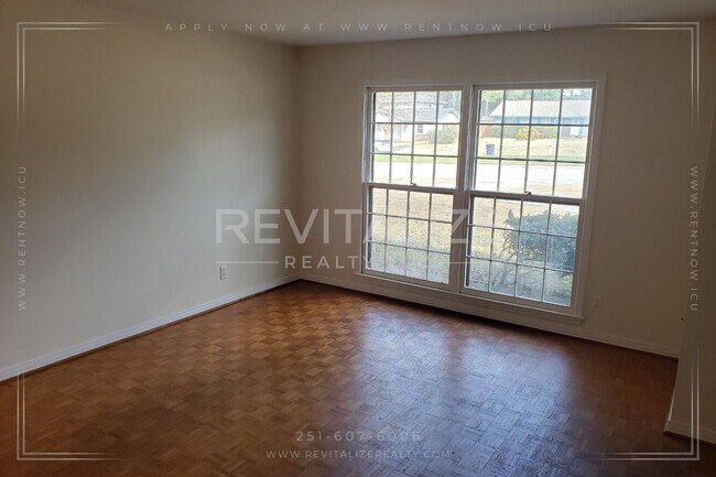 Building Photo - Beautiful 4 Bed 2 Bath Home in Daphne!!