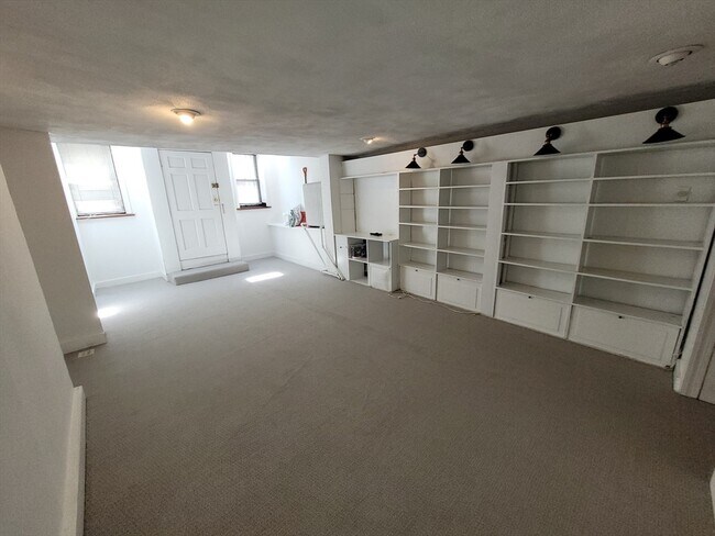Building Photo - 281 Shawmut Ave