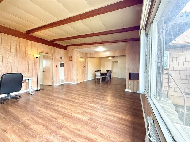Building Photo - 3159 Del Mar Ave