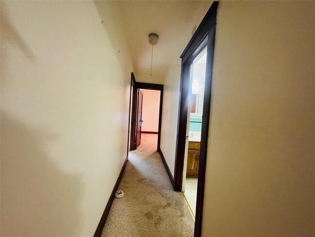 Building Photo - 121 N McKinley Ave