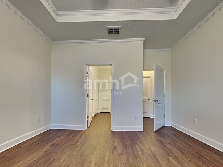 Building Photo - 1177 Walden Pond Dr