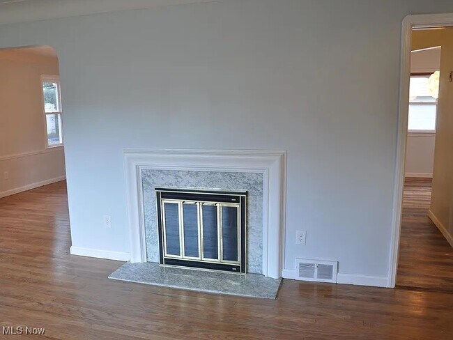 Building Photo - 4302 Silsby Rd