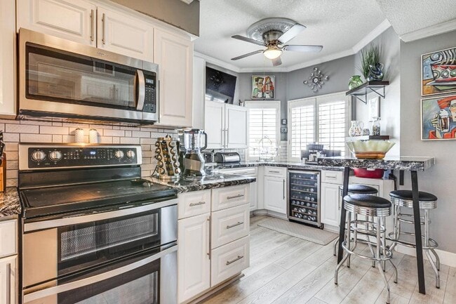 Building Photo - 474 Evergreen Ash