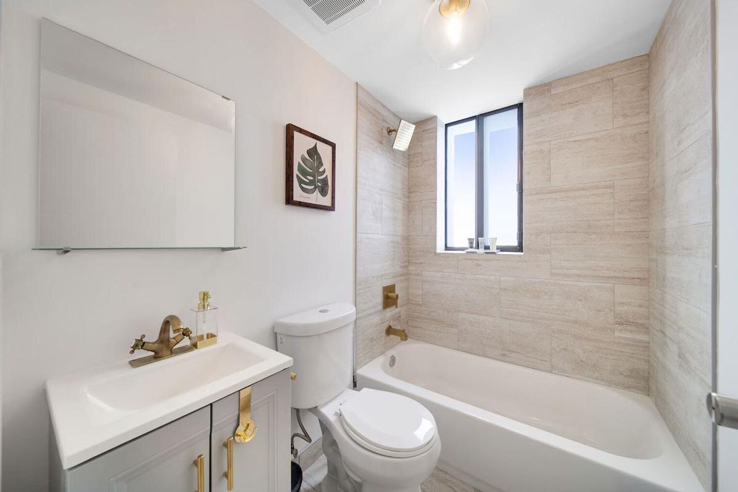 Building Photo - 1540 SW 22nd Ave