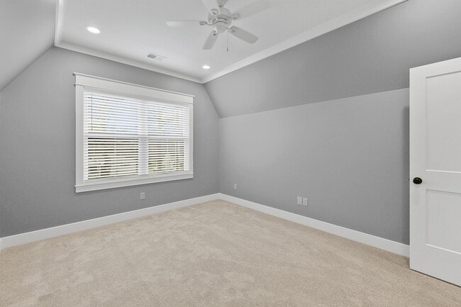 Building Photo - 1705 Double Oak Trl