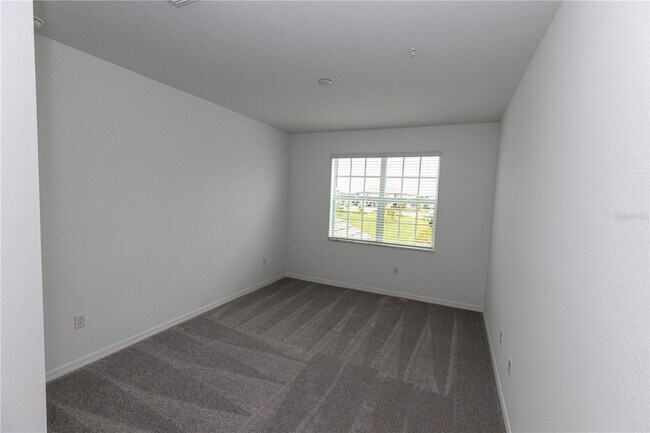 Building Photo - 16572 Kingwood Ln