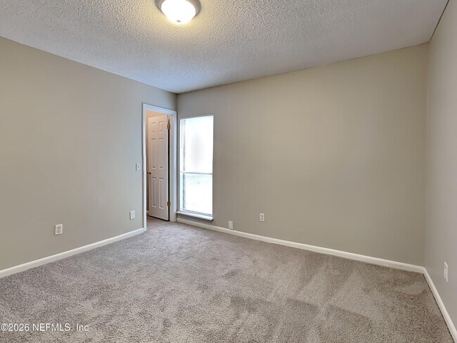 Building Photo - 8148 Coralberry Ln W