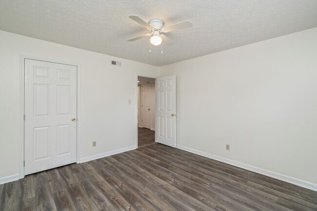 Building Photo - 4801 Cannon Ridge Dr