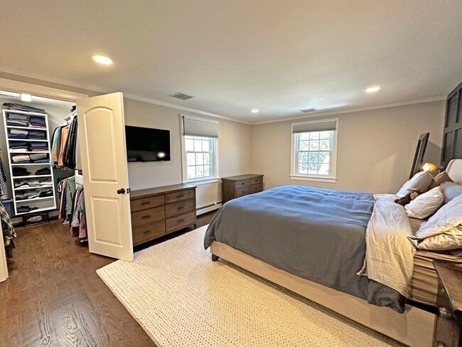 Building Photo - 99 Westchester Rd