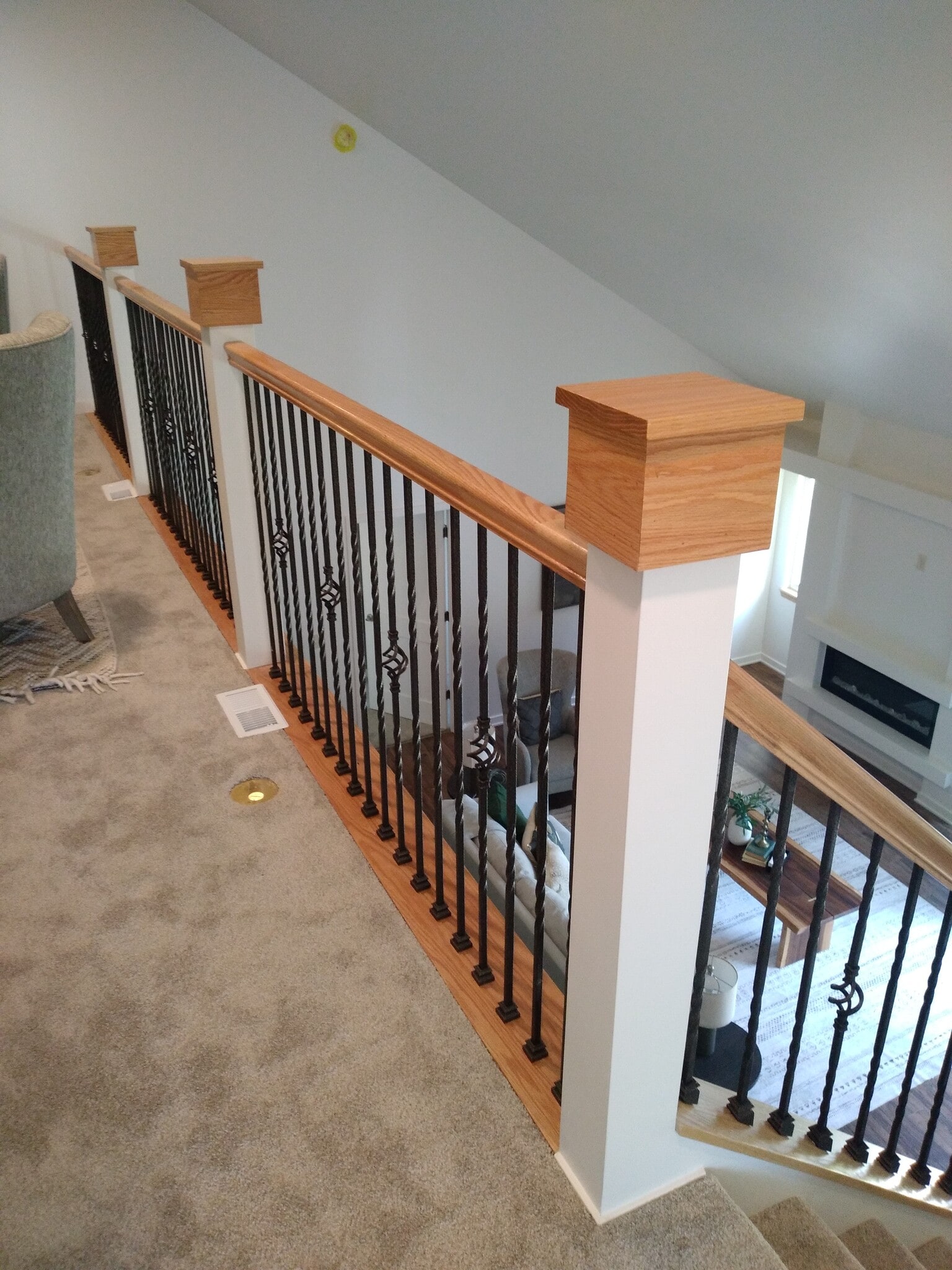 Building Photo - 2725 Pond Dr