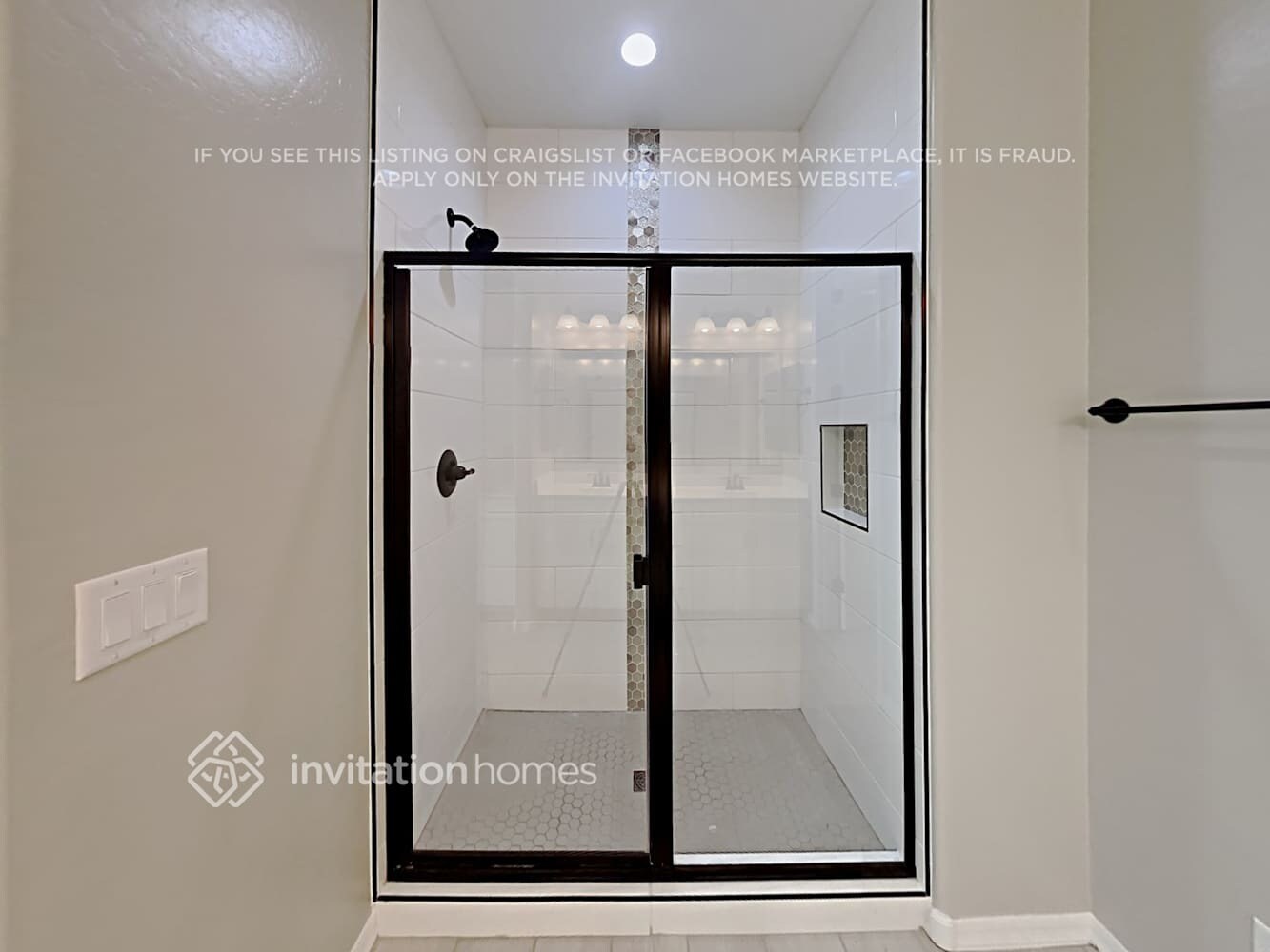 Building Photo - 19615 W Montecito Ave