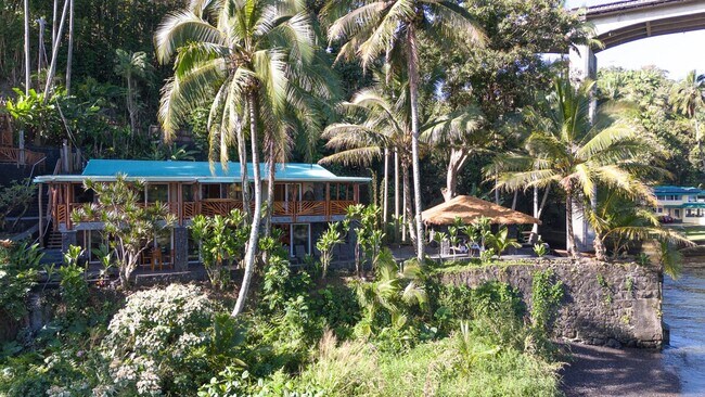Building Photo - Oceanfront Estate: The Honolii Hale