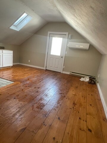 Building Photo - 18 Old Concord Turnpike