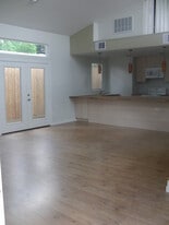 Building Photo - 1703 Oxford St