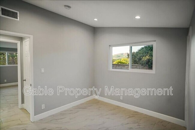 Building Photo - 27707 Tambora Dr