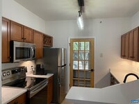 Building Photo - 710 Walker Square