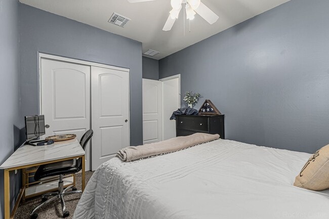 Building Photo - 5 Bedroom home in Maricopa