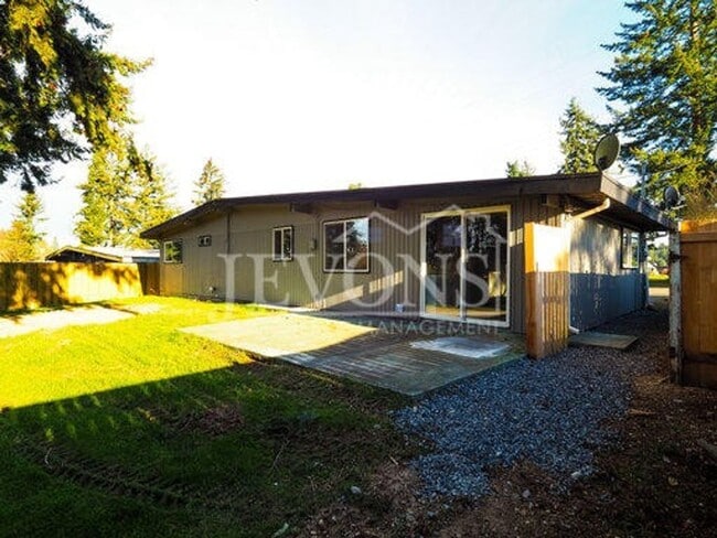 Building Photo - 3BR/1BA House in Federal Way -- Available Soon!