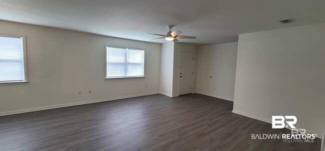 Building Photo - 9090 Bay Pnes Rd