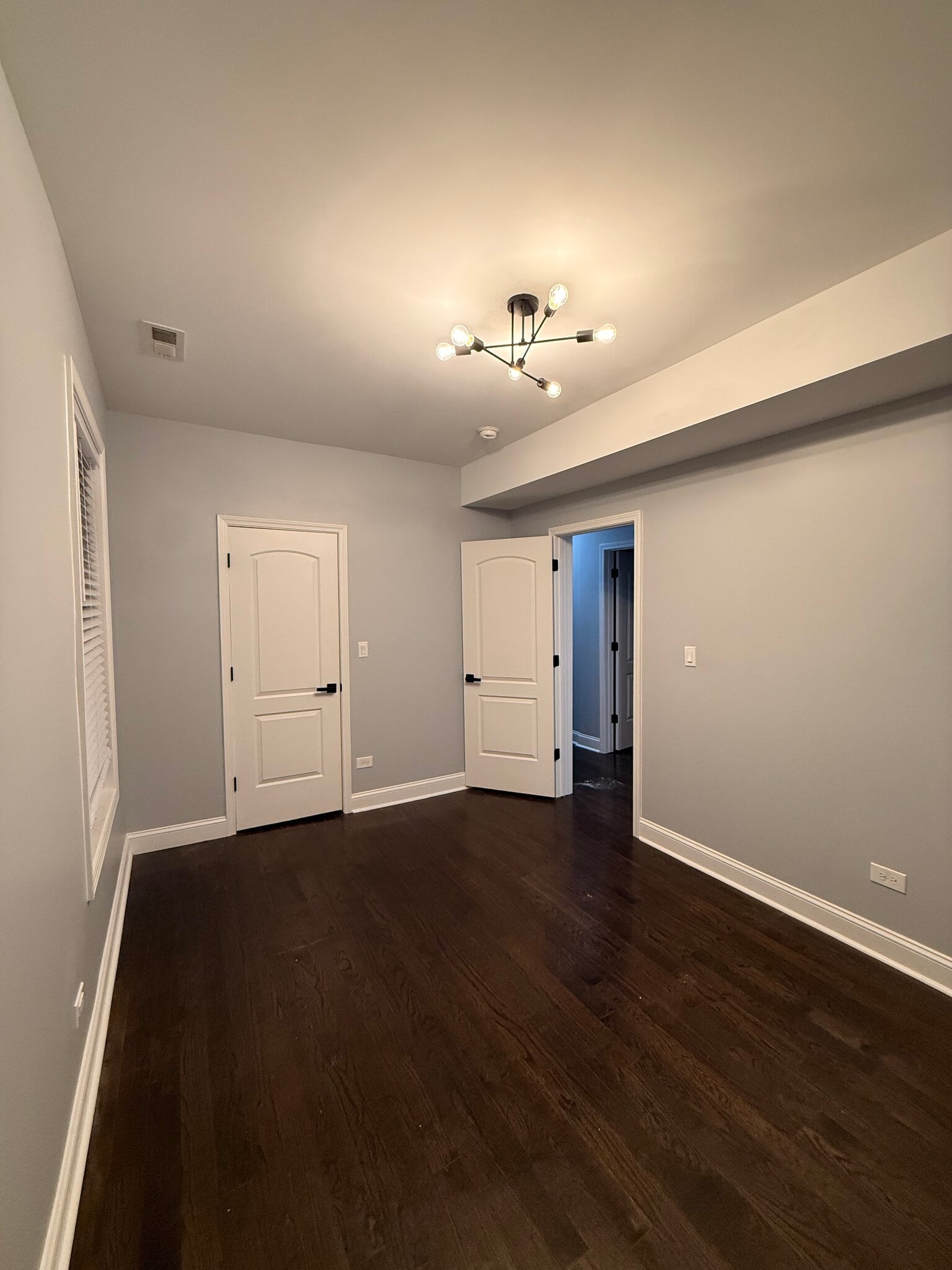 Building Photo - 7825 S Loomis Blvd