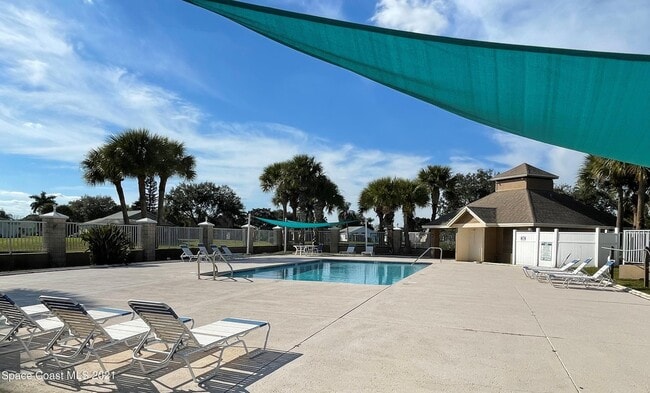 Building Photo - 7016 Hammock Trace Dr