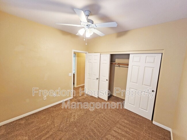 Building Photo - 1421 Star Rd