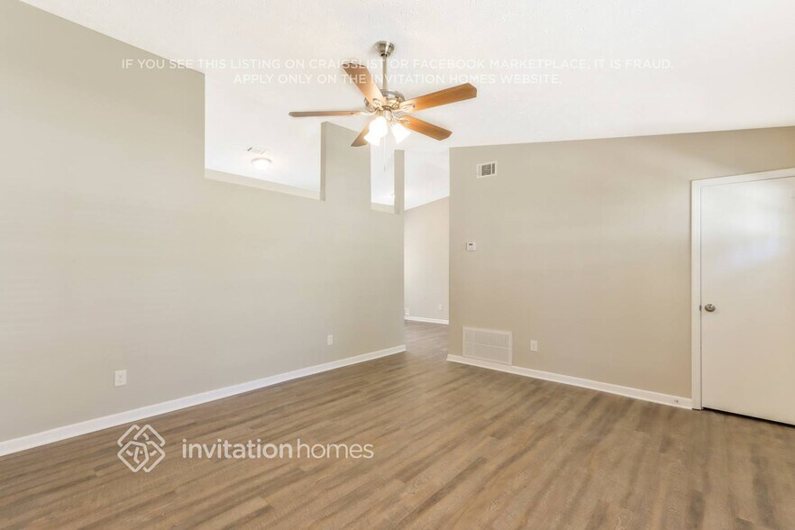 Building Photo - 6525 Emerald Pointe Cir