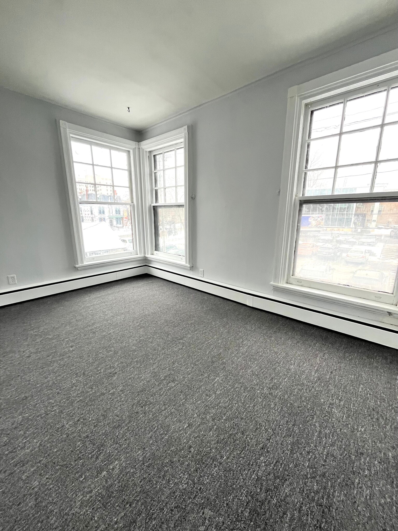 Building Photo - 104 Linwood Ave