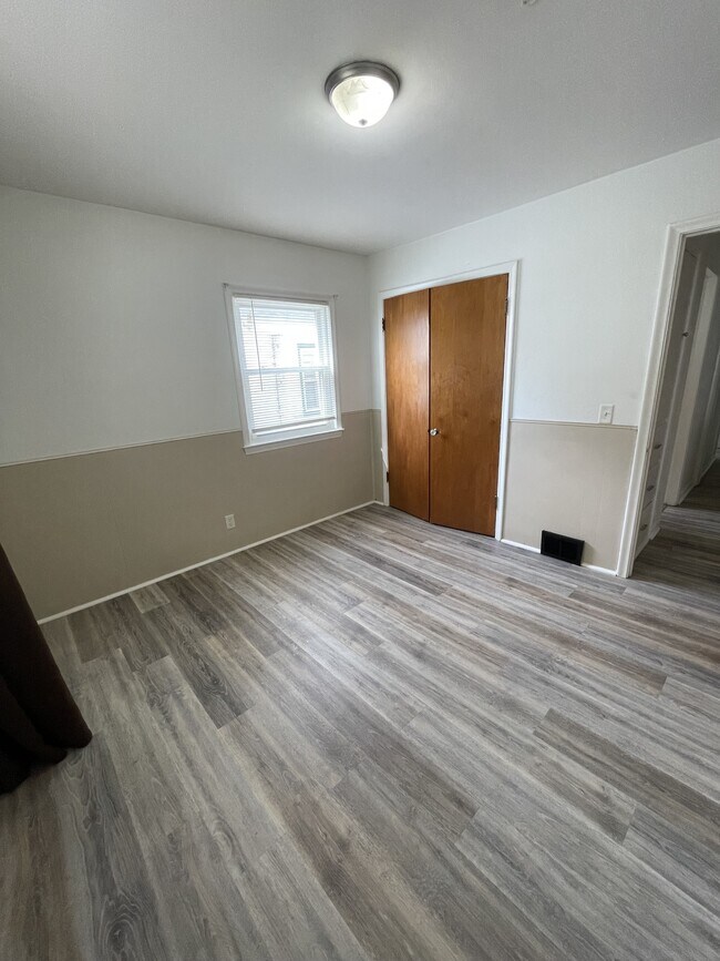 Building Photo - 2528 Forest Ave