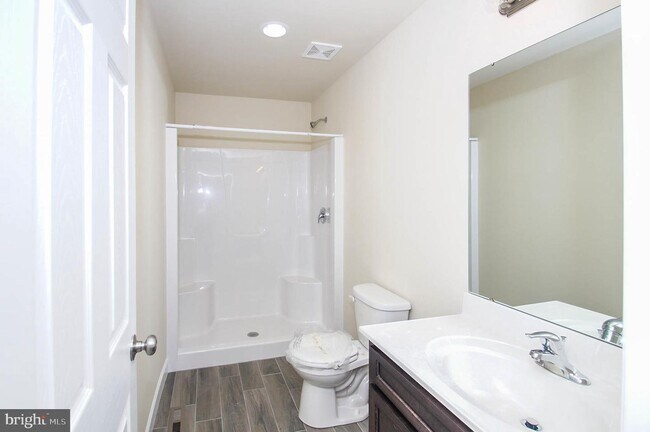 Building Photo - 504 Arietta Ct