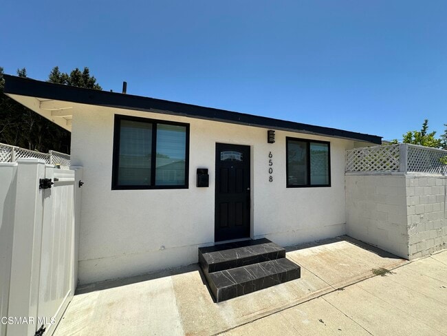 Building Photo - 6508 Dannyboyar Ave