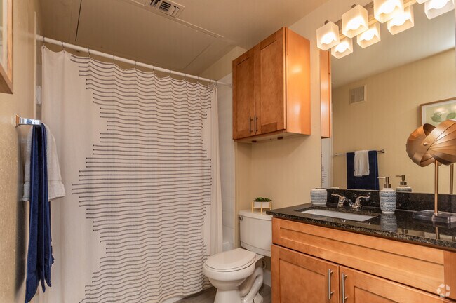 2BR, 2BA - 760SF Bathroom - The Foundry