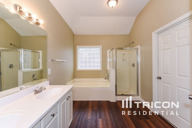 Building Photo - 104 Lindsey Dr