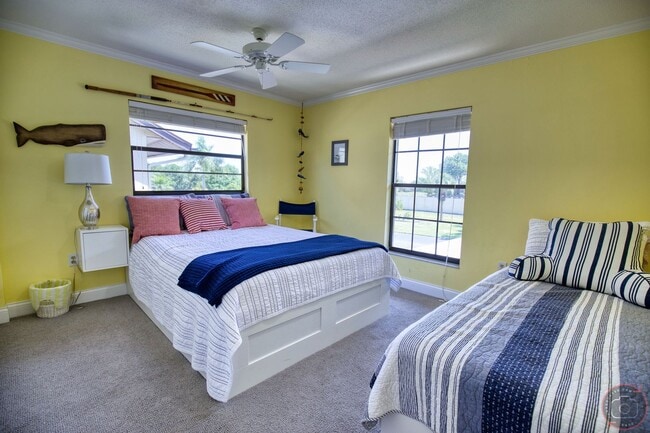 Building Photo - Seasonal Short-Term 2-Bedroom 2-Bath 2nd Floor Condo Located at Mission Lakes!