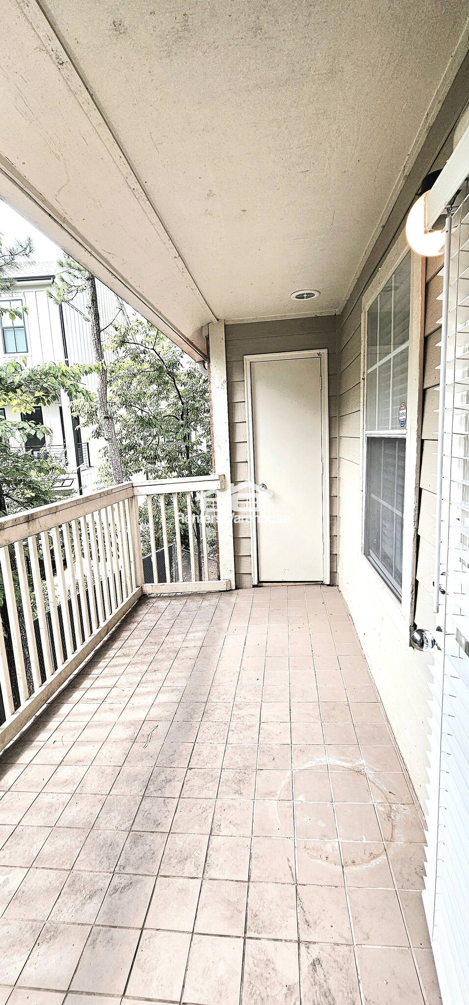 Building Photo - 2060 Chastain Park Ct NE