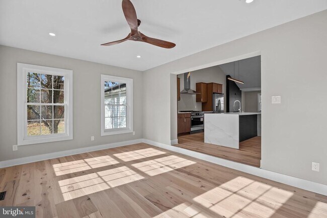 Building Photo - 271 Stoopville Rd