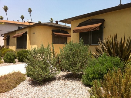 Front - 1718 Huntington Dr