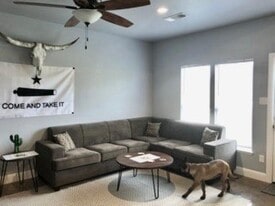 Building Photo - 4275 Old Thomas Rd