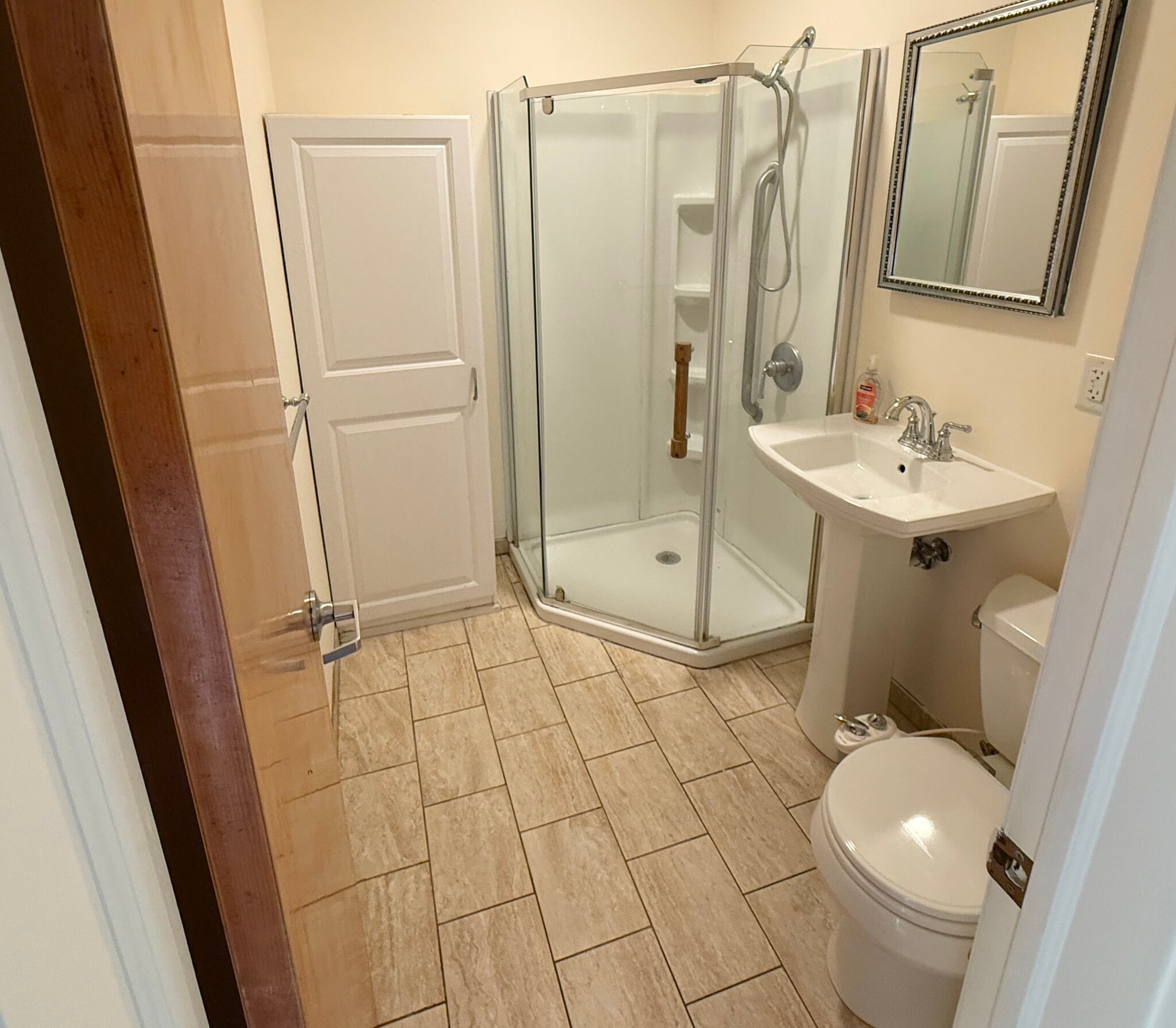 Bathroom - 225 Wilmore Pl