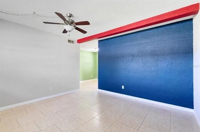 Building Photo - 600 S Oxalis Ave