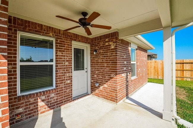 Building Photo - 7402 Sunlit Hbr Dr