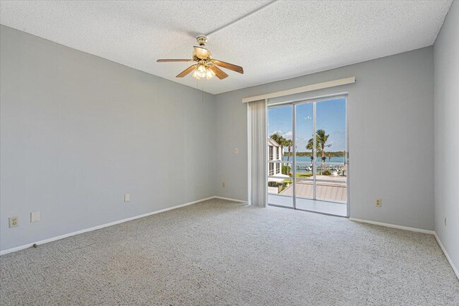 Building Photo - 1300 Seaway Dr