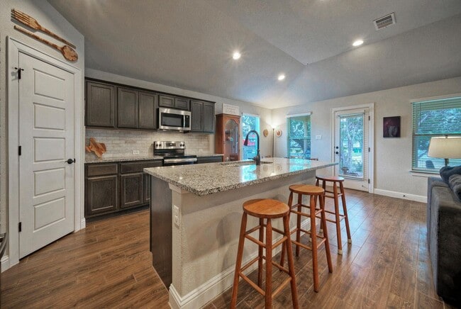 Primary Photo - 21707 Crystal Way
